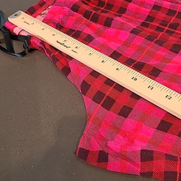 Isaac Mizrahi  sz M berry  pink long pj's  with button front collared top - Picture 9 of 10